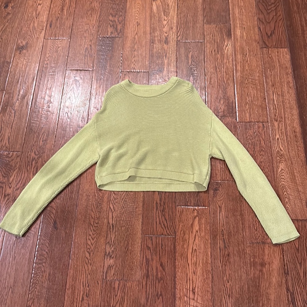 L.A. Hearts green sweater